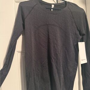 Lululemon Athletica Metallic Black Long Sleeve Top